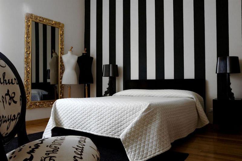 Bb 22 Charming Rooms & Apartments ปาแลร์โม ภายนอก รูปภาพ