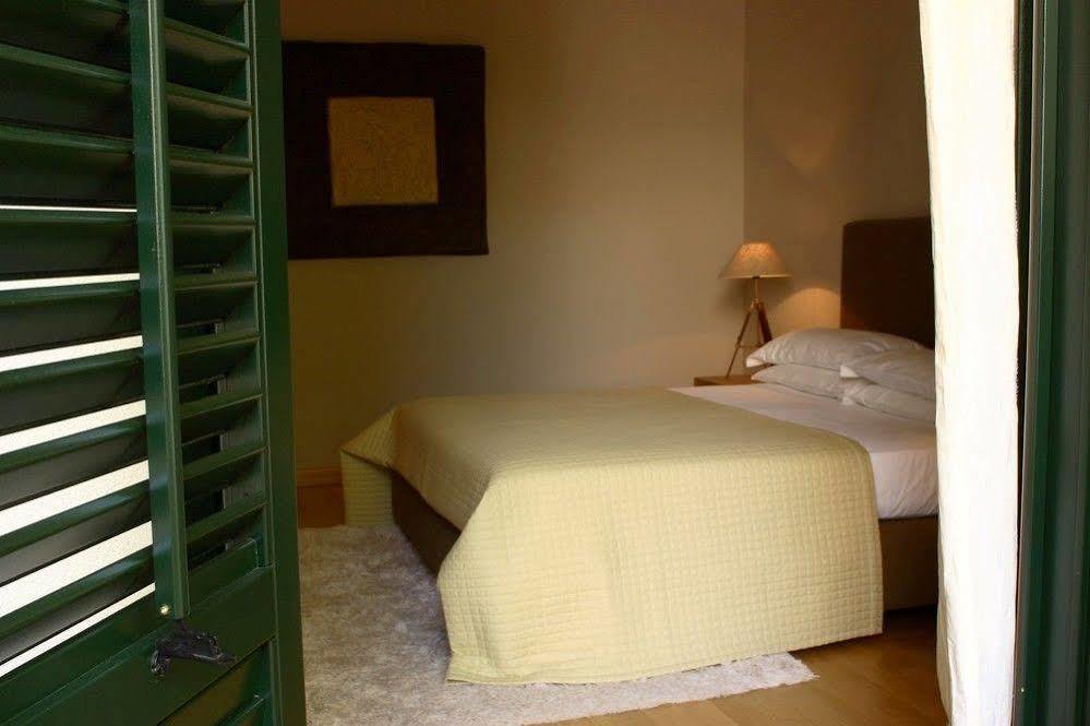 Bb 22 Charming Rooms & Apartments ปาแลร์โม ภายนอก รูปภาพ